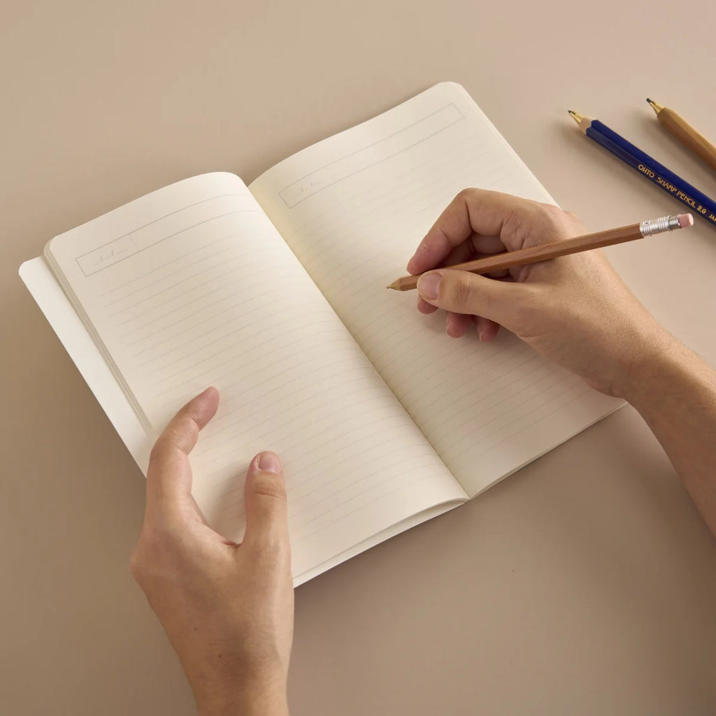 L’impératrice Charlotte | Carnet Jaune | EGERIA™ Royal Summer Edition