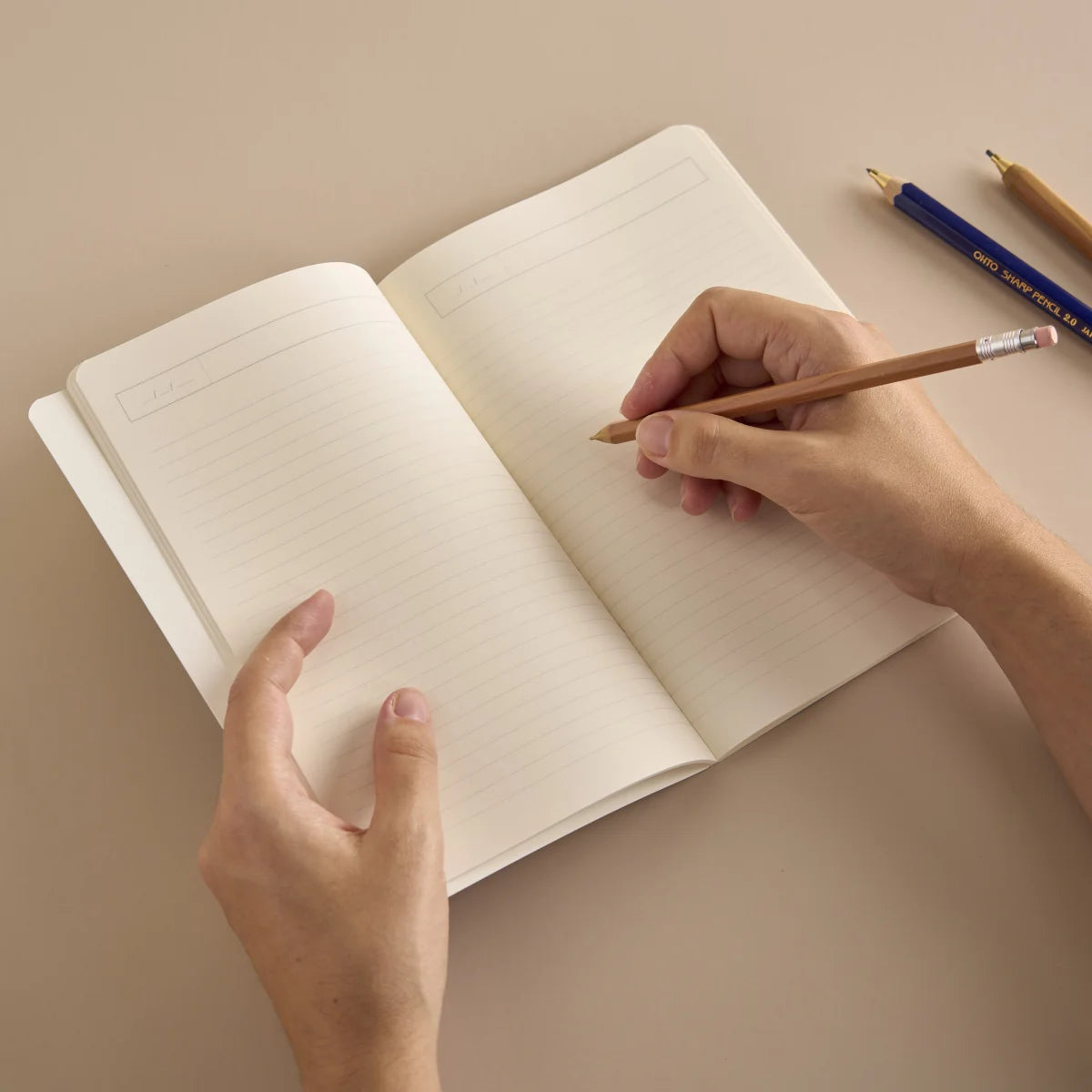 L’impératrice Charlotte | Carnet Jaune | EGERIA™ Royal Summer Edition