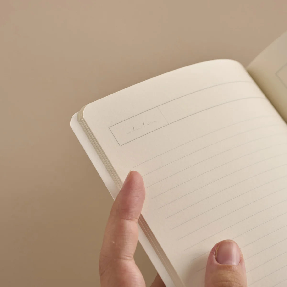 L’impératrice Charlotte | Carnet Jaune | EGERIA™ Royal Summer Edition